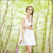 Neleta Model Aschaffenburg Elvira High Fashion Christine Kunkel Make-Up Nature Wald Bavarian Bayrisch Moos Portrait Dirndl Trachten