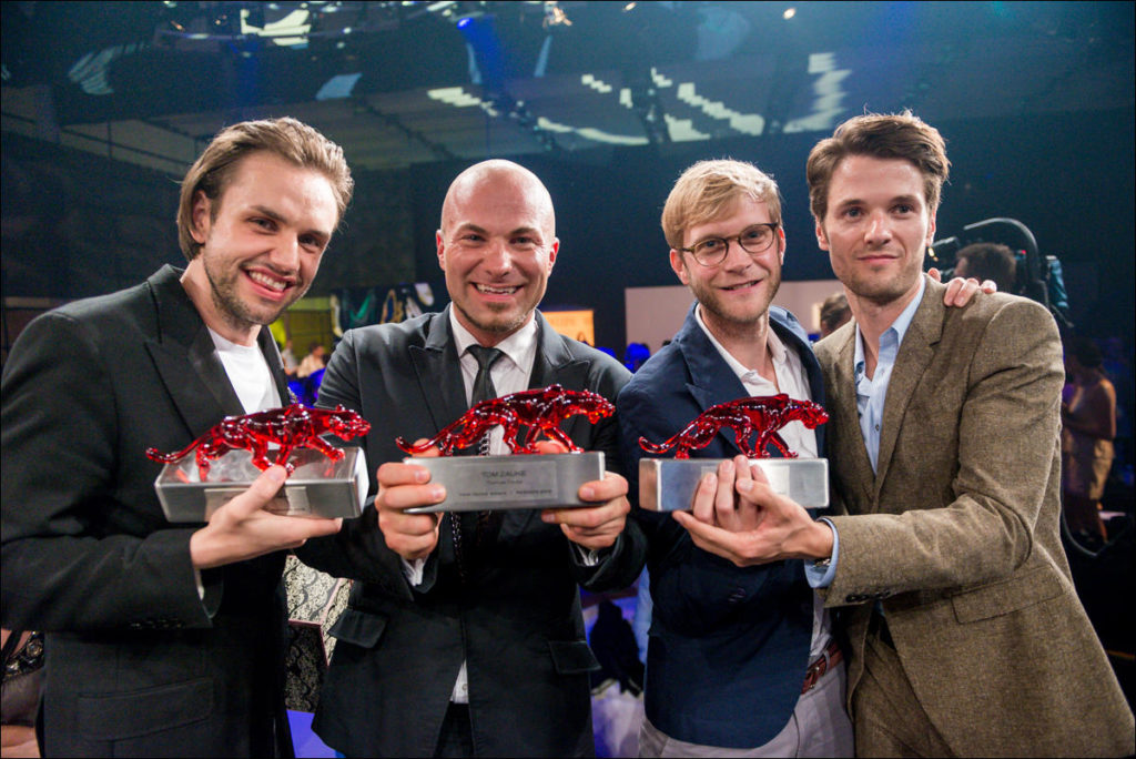 Reno, BUNTE, BUNTE.de, New Faces Award, Fashion, Schuhe, RTL, Frauke Ludowig, Mola Adebisi, Peyman Amin, Kena Amoa,Valentin von Arnim,Daniel Aßmann,Liz Baffoe,Cimen Bahri,Nicole Bauer,Aleksandra Bechtel,Anemone Beeser,Caroline Beeser,Ina Beissner,Thomas Bent,Tina Bordihn,Sarah Büren,Yvonne Burbach,Ann-Kathrin Carstensen,Manuel Cortez,Clara Dolny,Pete Dwojak,Wilma Elles,Dietrich Emter,Ilka Essmüller,Bruno Eyron,Franziska Fischer,Guido Frauenrath,Björn Freitag,Florian Frowein,Tom Gäbel,Julia Geithner,Corinna Giesen,Birte Glang,Anja Gockel,Jorge Gonzalez,Bentje Graumann,Max von der Groeben,Natascha Grün,Annica Hansen,Jan Hartmann,Doris Hartwich,Wolfgang Johannes Hein,Marion Heinrich,Aline Hochscheid,Christian Holst,Sarah Honne,Michael Imhof,Peter Imhof,Derya Issever,Joachim van Kann,Maite Kelly,Jana Julie Kilka,Jennifer Knäble,Anna Mareike Köhler,Wolfram Kons,Max Kysely,Kerstin Landsmann,Miriam Lange,Sarah Latton,Dominik Laux,Hien Le,Birgit Lechtermann,Simon Licht,Oliver Lühr,Ivan Mandzukic,Annalena Skörl Maul,Marina Miller,Annett Möller,Nina Moghaddam,Verena Mundhenke,Marie Nasemann,Klaus Nierhoff,Caroline Noeding,Ingo Nommsen,Heydi Nunez-Gomez,Melissa Ortiz-Gomez,Anne Petermann,Petra Pfaller,Alexander Polzin,Maria Poweleit,Stephanie Pupke,Thomas Rath,Tommy Reeve,Christina Ringer,Astrid Rudolph,Isabelle Sauer,Alexandra Schiess,Marco Schreyl,Eleonore von Schwanenflügel,Andi Slawinski,Lars Steinhöfel,Julia Stoschek,Bonnie Strange,Ivan Strano,Luca Strehle,Selina Strunck,Türkiz Talay,Inna Thomas,Dawid Tomaszewski,Klaus Unrath,Sylvia Walker,Alexander Weih,Jo Weil,Jesko Wilke,Yvonne Woelke,Luca Zamperoni,Antonia Zander,Tom Zauke,Verena Zimmermann