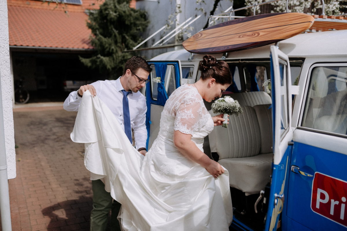 Brautauto,VW Bulli,Braut,Schleppe,