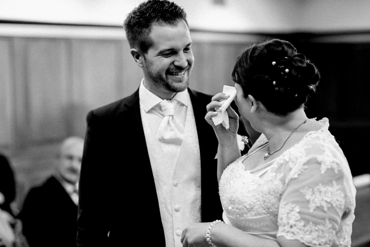 Freudentränen,Taschentuch,Hochsteckfrisur,Hochzeit,