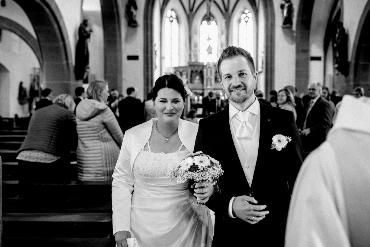 Wedding,Kirche,Brautpaar,glücklich,Ehering