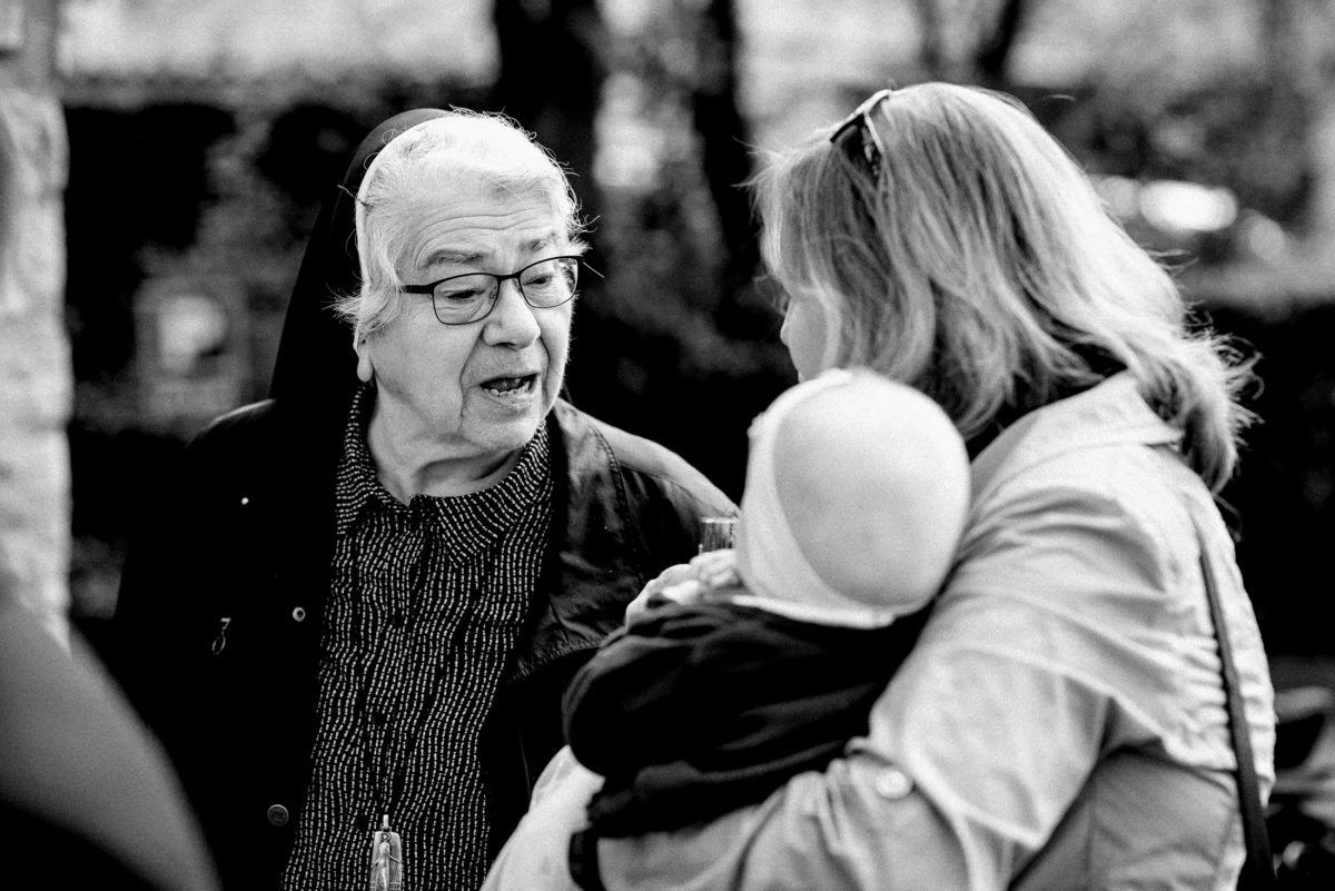 Nonne,Brille,Halskette,Baby,