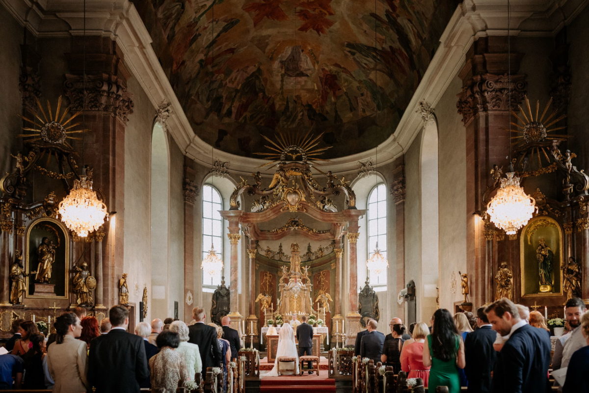 Muttergottespfarrkirche aschaffenburg von innen,