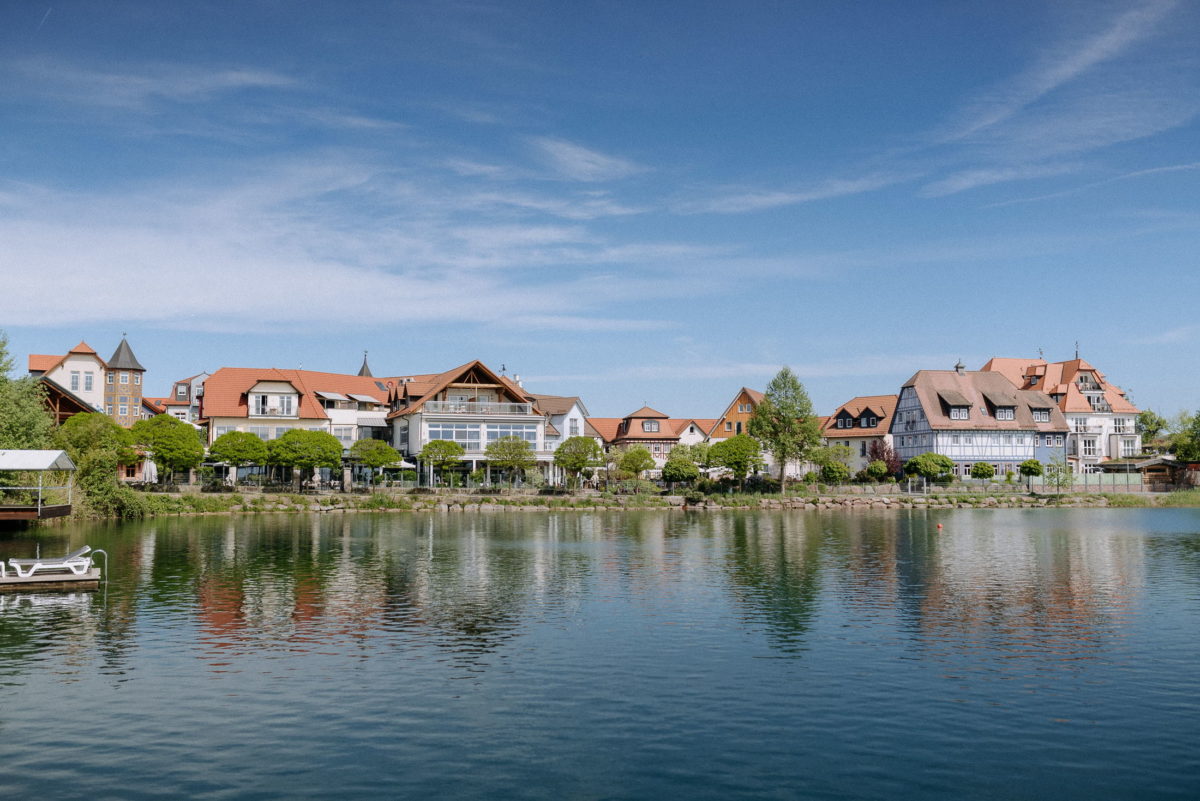 Seehotel Niedernberg,See,Wasser,Bäume,Ufer