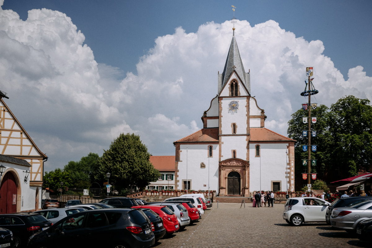 Kirche St. Peter & Paul Großostheim,Autos,Maibaum