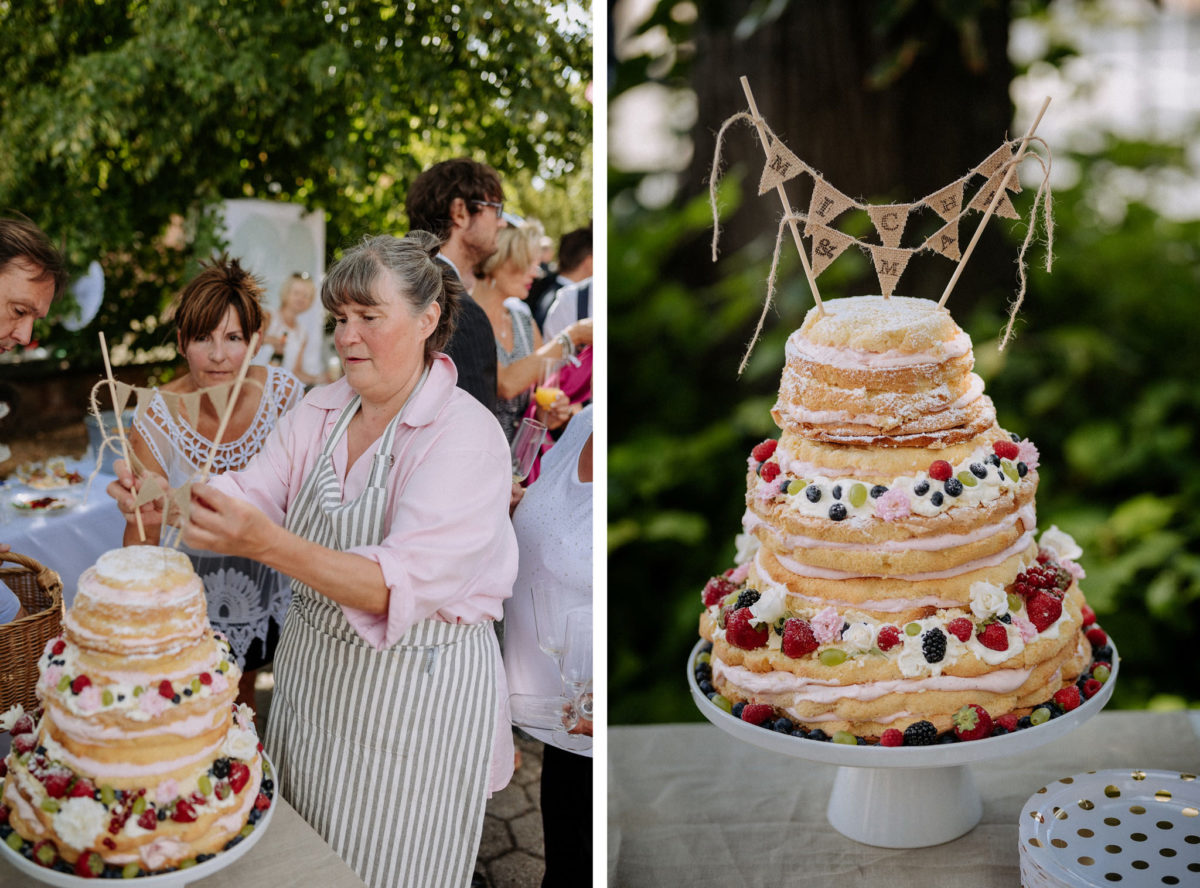 Hochzeitstorte, Kuchen, Schürze ,Pony, Himbeeren, Brombeeren, Erdbeeren, Sahne