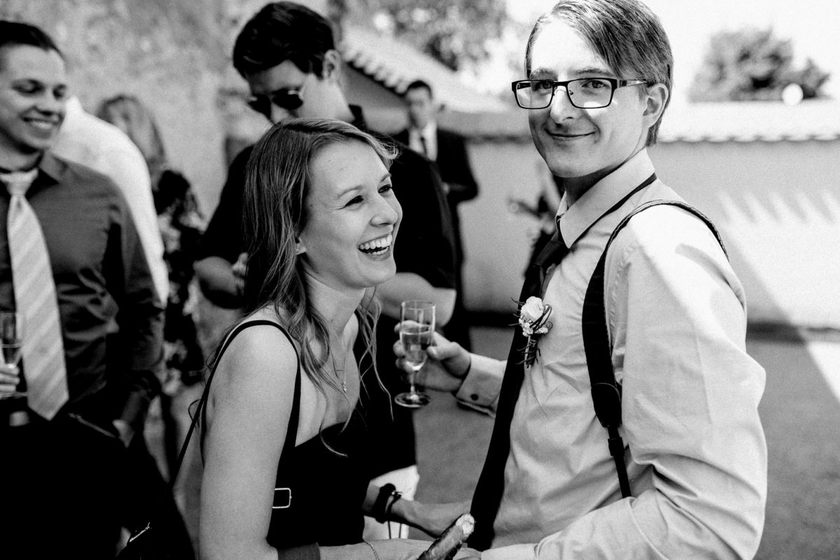 Lachen, Freunde, Hochzeit, Sektempfang