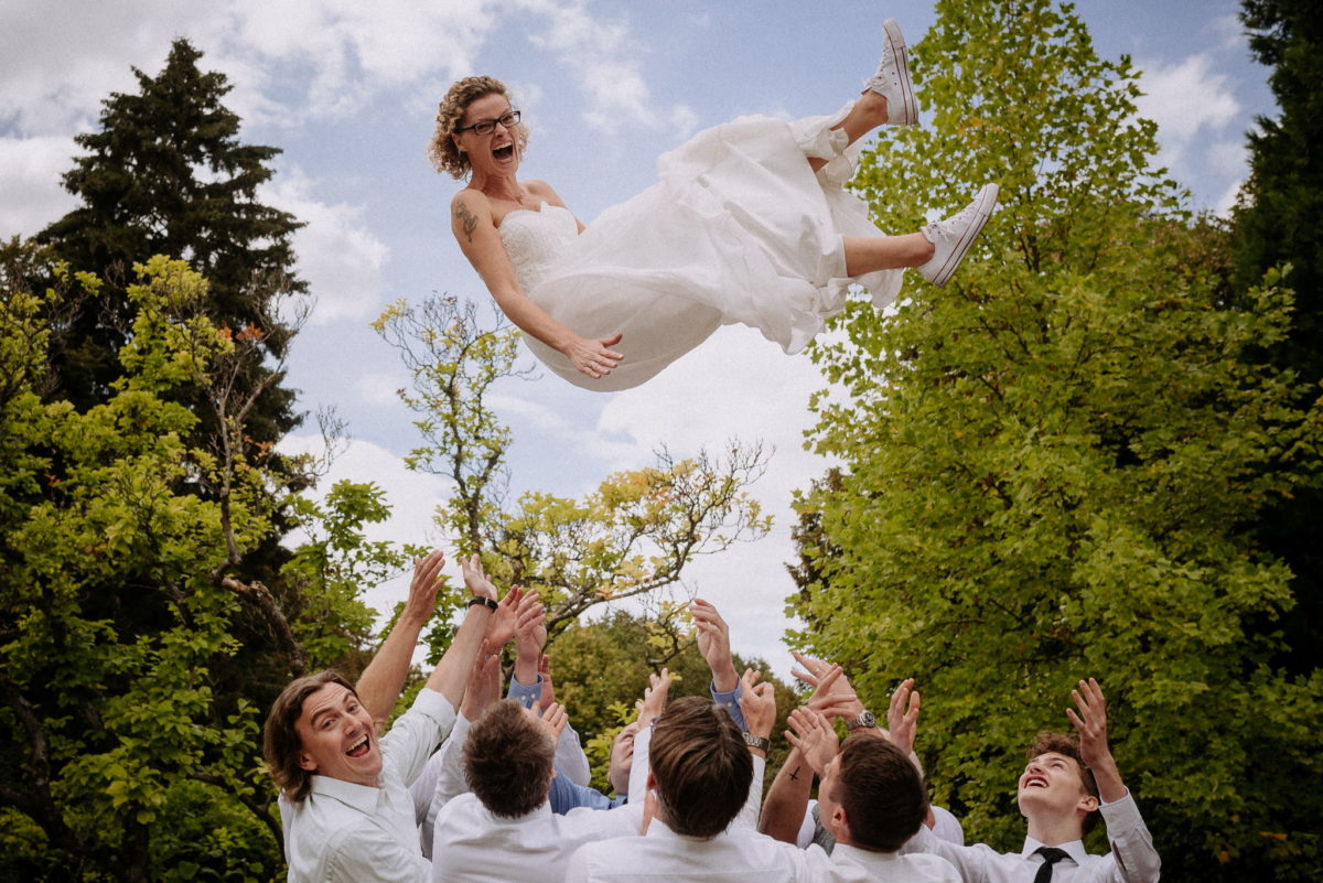 Hochzeit, heiraten, Hochzeitsfotograf, fliegende Braut, Hochzeitsbilder